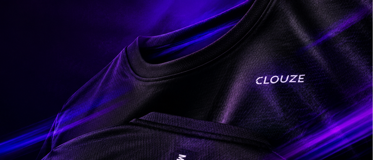 Black athletic outfit with 'CLOUZE' branding on a dark background